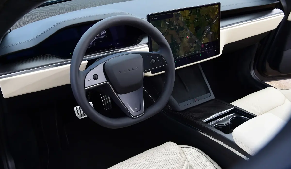 Tesla - Model S Plaid - Car Rentals Near me - Used Cars Near me - Exclusive Concierge Club.webp